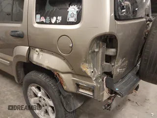 2006 Jeep Liberty Limited with VIN 1J4GL58K36W251801, listed as a IAAI auction lot 41508530 with 288,703 mi miles. Bid and sale history available at carsss.com. Image 6.