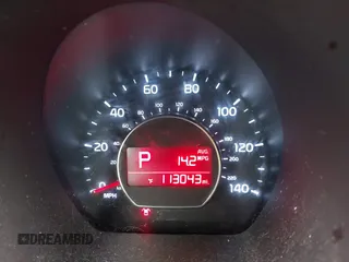 2016 Kia Soul z VIN KNDJN2A2XG7370231, wystawiony jako IAAI lot #42343540 z przebiegiem 113 043 mil mil oraz . Historia ofert i sprzedaży dostępna na DreamBid. Obrazek 16.