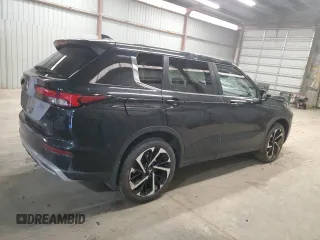2023 Mitsubishi Outlander SE with VIN JA4J4UA82PZ061337, listed as a Copart auction lot 50820495 with 15,997 mi miles and Salvage Title. Bid and sale history available at carsss.com. Image 3.