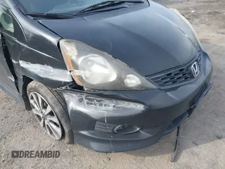 2012 Honda Fit Sport with VIN JHMGE8H52CC022386, listed as a IAAI auction lot 41996636 with 123,070 mi miles. Bid and sale history available at carsss.com. Image 6.