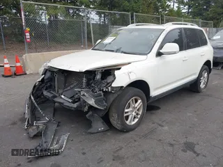 2008 Volkswagen Touareg V6 with VIN WVGBE77L38D019421, listed as a IAAI auction lot 40370604 with Not Provided miles and . Bid and sale history available at DreamBid. Image 2.