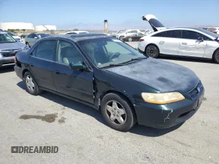 1998 Honda Accord EX z VIN 1HGCG1658WA065894, wystawiony jako Copart lot #59584635 z przebiegiem 107 338 mil mil oraz Szkoda całkowita • Salvage title. Historia ofert i sprzedaży dostępna na DreamBid. Obrazek 4.