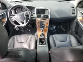 2017 Volvo XC60 Inscription z VIN YV440MDUXH2015303, wystawiony jako Copart lot #58966485 z przebiegiem 110 277 mil mil oraz Czysty tytuł • Clean title. Historia ofert i sprzedaży dostępna na DreamBid. Obrazek 8.