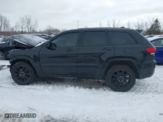 2018 Jeep Grand Cherokee Laredo E with VIN 1C4RJFAG0JC203148, listed as a IAAI auction lot 41614678 with 118,500 mi miles. Bid and sale history available at carsss.com. Image 15.