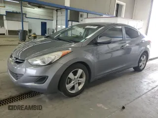 2013 Hyundai Elantra GLS z VIN 5NPDH4AE5DH362524, wystawiony jako Copart lot #52361585 z przebiegiem 124 909 mil mil oraz Szkoda całkowita • Salvage title. Historia ofert i sprzedaży dostępna na DreamBid. Obrazek 1.