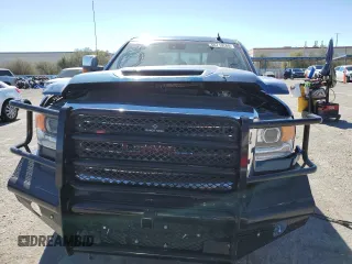 2018 GMC Sierra 2500HD SLT with VIN 1GT12TEY5JF162297, listed as a Copart auction lot 66719284 with 187,899 mi miles and Salvage Title. Bid and sale history available at carsss.com. Image 5.