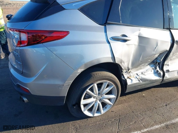 2019 Acura RDX with VIN 5J8TC2H30KL044257, listed as a IAAI auction lot 41727901 with 30,304 mi miles. Bid and sale history available at carsss.com. Image 18.
