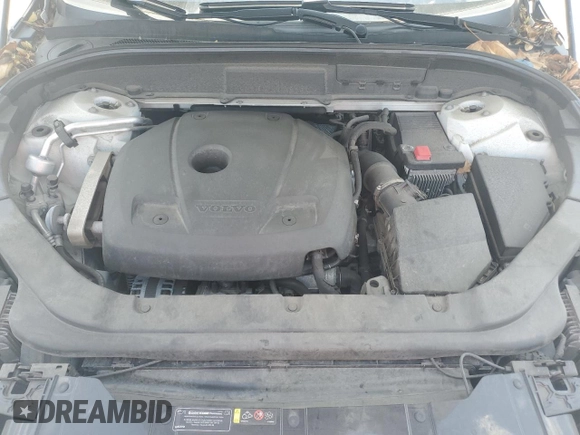 2018 Volvo XC60 Momentum with VIN YV4102RK3J1028422, listed as a Copart auction lot 54896185 with Not Provided miles and Salvage Title. Bid and sale history available at DreamBid. Image 12.