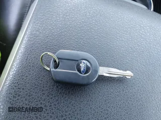 2012 Ford F-150 XL с VIN 1FTFW1ETXCFA18573, выставлен на аукционе IAAI как лот 42336169 с пробегом 180 133 миль миль и . История ставок и продаж доступна на DreamBid. Изображение 11.