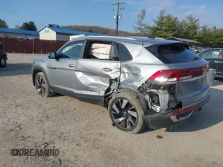 2024 Volkswagen Atlas SE with VIN 1V2KE2CA4RC223498, listed as a IAAI auction lot 41762422 with 15,618 mi miles and . Bid and sale history available at DreamBid. Image 3.