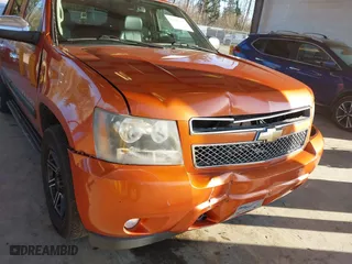 2008 Chevrolet Avalanche LS with VIN 3GNFK123X8G250104, listed as a IAAI auction lot 41383556 with 244,654 mi miles. Bid and sale history available at carsss.com. Image 6.
