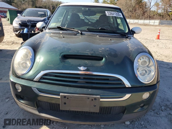 2005 MINI Hardtop S с VIN WMWRE33485TD91770, выставлен на аукционе Copart как лот 53641335 с пробегом 130 450 миль миль и Чистый • Clean title. История ставок и продаж доступна на DreamBid. Изображение 5.