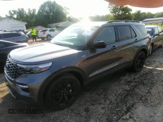 2023 Ford Explorer ST-Line с VIN 1FMSK7KH6PGB21921, выставлен на аукционе IAAI как лот 42591112 с пробегом 17 642 миль миль и . История ставок и продаж доступна на DreamBid. Изображение 18.