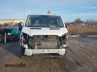 2017 Ford Transit z VIN 1FTYR1YM0HKB27935, wystawiony jako IAAI lot #41513908 z przebiegiem 80 422 mil mil oraz . Historia ofert i sprzedaży dostępna na DreamBid. Obrazek 12.