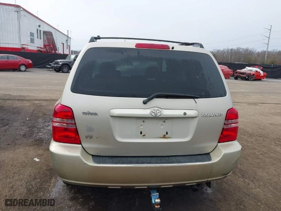2002 Toyota Highlander with VIN JTEHF21A720066676, listed as a IAAI auction lot 41554453 with 213,183 mi miles. Bid and sale history available at carsss.com. Image 16.