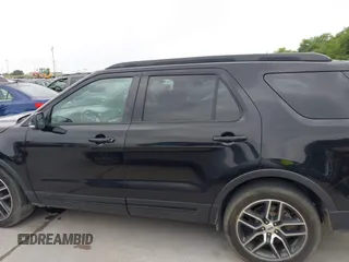 2016 Ford Explorer Sport z VIN 1FM5K8GT6GGC15541, wystawiony jako IAAI lot #42296535 z przebiegiem 197 030 mil mil oraz . Historia ofert i sprzedaży dostępna na DreamBid. Obrazek 14.