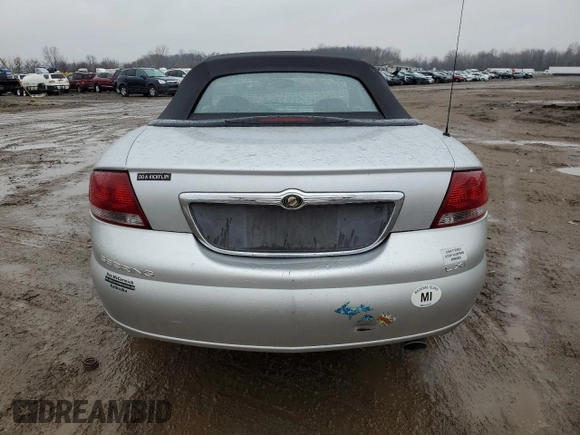 2001 Chrysler Sebring LXi z VIN 1C3EL55UX1N556511, wystawiony jako Copart lot #81047244 z przebiegiem 83 830 mil mil oraz Czysty tytuł • Clean title. Historia ofert i sprzedaży dostępna na DreamBid. Obrazek 6.