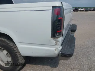 1998 Chevrolet Silverado 1500 with VIN 1GCEC19M7WE151745, listed as a IAAI auction lot 42161857 with 203,640 mi miles and . Bid and sale history available at DreamBid. Image 12.
