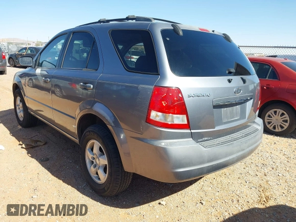 2006 Kia Sorento LX with VIN KNDJD733X65552995, listed as a IAAI auction lot 42058232 with 116,378 mi miles and . Bid and sale history available at DreamBid. Image 3.