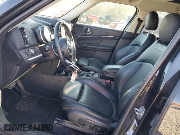 2017 MINI Countryman Cooper S with VIN WMZYT3C35H3D99048, listed as a Copart auction lot 81728614 with 89,144 mi miles and Salvage title. Bid and sale history available at DreamBid. Image 7.