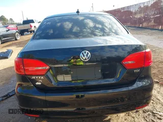2012 Volkswagen Jetta TDI w/Premium with VIN 3VWLL7AJ2CM426050, listed as a IAAI auction lot 41332817 with 111,996 mi miles and . Bid and sale history available at DreamBid. Image 16.