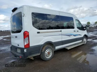 2021 Ford Transit Passenger XL z VIN 1FBAX9C80MKA35741, wystawiony jako Copart lot #58192175 z przebiegiem 205 945 mil mil oraz Szkody całkowita. Historia ofert i sprzedaży dostępna na DreamBid. Obrazek 3.
