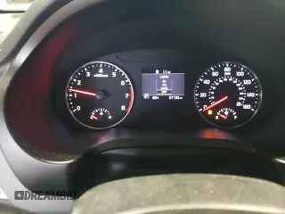 2021 Kia Seltos LX z VIN KNDEPCAA4M7138115, wystawiony jako Copart lot #58393665 z przebiegiem 57 132 mil mil oraz Szkoda całkowita • Salvage title. Historia ofert i sprzedaży dostępna na DreamBid. Obrazek 9.