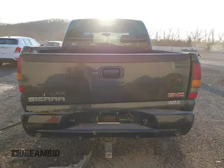 2004 GMC Sierra 1500 SLE z VIN 2GTEK13T041435042, wystawiony jako IAAI lot #41777775 z przebiegiem 218 745 mil mil oraz . Historia ofert i sprzedaży dostępna na DreamBid. Obrazek 17.