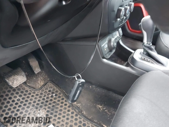 2018 Jeep Renegade Upland z VIN ZACCJBAB2JPH99054, wystawiony jako IAAI lot #41315646 z przebiegiem 100 710 mil mil oraz . Historia ofert i sprzedaży dostępna na DreamBid. Obrazek 11.