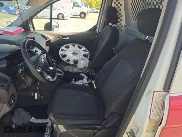 2019 Ford Transit Connect XLT z VIN NM0LS7F26K1424317, wystawiony jako IAAI lot #42848917 z przebiegiem 77 238 mil mil oraz . Historia ofert i sprzedaży dostępna na DreamBid. Obrazek 20.