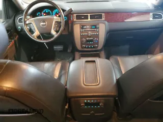 2013 GMC Yukon SLT with VIN 1GKS2CE09DR239243, listed as a Copart auction lot 47946455 with 213,361 mi miles and Clean Title. Bid and sale history available at carsss.com. Image 8.