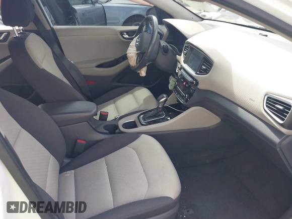 2018 Hyundai Ioniq SEL z VIN KMHC75LC2JU096795, wystawiony jako IAAI lot #42120793 z przebiegiem 111 058 mil mil oraz . Historia ofert i sprzedaży dostępna na DreamBid. Obrazek 5.