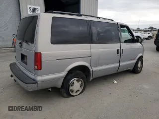 2000 Chevrolet Astro with VIN 1GNEL19W9YB176191, listed as a Copart auction lot 80102404 with Not Provided miles and Salvage Title. Bid and sale history available at carsss.com. Image 3.