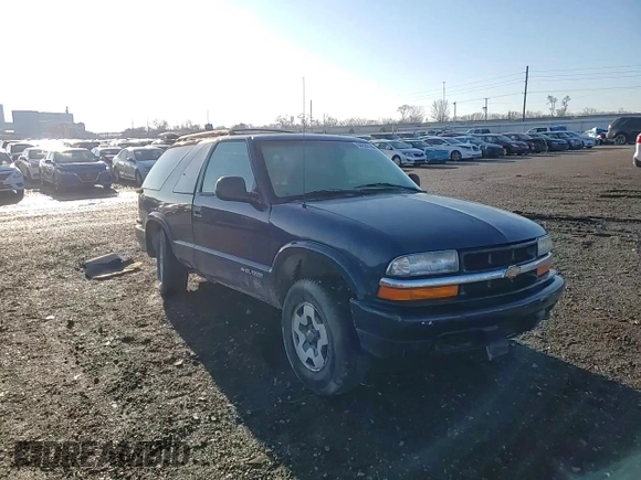 1998 Chevrolet Blazer LS with VIN 1GNCT18W5WK259946, listed as a Copart auction lot 84626144 with 192,036 mi miles and Salvage title. Bid and sale history available at DreamBid. Image 11.