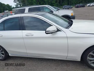 2017 Mercedes-Benz C 300 с VIN 55SWF4JB9HU179554, выставлен на аукционе IAAI как лот 42290729 с пробегом 142 389 миль миль и . История ставок и продаж доступна на DreamBid. Изображение 12.