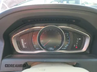 2016 Volvo XC60 T5 Drive-E Premier с VIN YV440MDK2G2906179, выставлен на аукционе Copart как лот 57898965 с пробегом 112 724 миль миль и На запчасти • Non repairable. История ставок и продаж доступна на DreamBid. Изображение 9.
