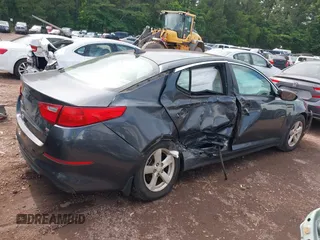 2015 Kia Optima LX z VIN KNAGM4A73F5639519, wystawiony jako IAAI lot #42266700 z przebiegiem 131 101 mil mil oraz . Historia ofert i sprzedaży dostępna na DreamBid. Obrazek 12.