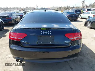 2012 Audi A5 Premium Plus z VIN WAULFAFR2CA016445, wystawiony jako IAAI lot #41948820 z przebiegiem 159 751 mil mil oraz . Historia ofert i sprzedaży dostępna na DreamBid. Obrazek 17.