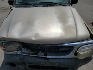 2001 Ford Explorer XLS with VIN 1FMZU62E01ZA22192, listed as a Copart auction lot 58791565 with 218,582 mi miles and Salvage title. Bid and sale history available at DreamBid. Image 12.