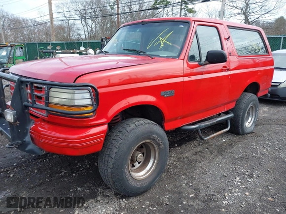 1995 Ford Bronco Custom with VIN 1FMEU15H3SLB26333, listed as a IAAI auction lot 41969398 with Not Provided miles and . Bid and sale history available at DreamBid. Image 2.