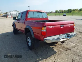 2004 Toyota Tacoma PreRunner z VIN 5TEGN92N94Z439622, wystawiony jako IAAI lot #42104813 z przebiegiem 343 675 mil mil oraz . Historia ofert i sprzedaży dostępna na DreamBid. Obrazek 3.