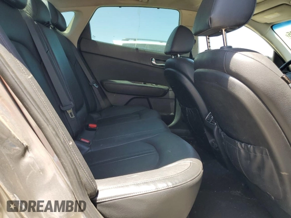 2016 Kia Optima EX z VIN 5XXGU4L31GG058210, wystawiony jako Copart lot #58860925 z przebiegiem 115 730 mil mil oraz Szkoda całkowita • Salvage title. Historia ofert i sprzedaży dostępna na DreamBid. Obrazek 10.
