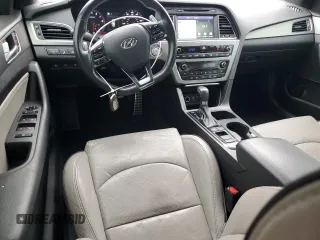 2015 Hyundai Sonata Sport z VIN 5NPE34AB3FH077882, wystawiony jako Copart lot #48311875 z przebiegiem 129 222 mil mil oraz Czysty tytuł • Clean title. Historia ofert i sprzedaży dostępna na DreamBid. Obrazek 8.