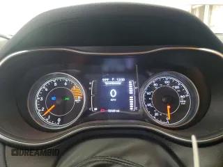 2019 Jeep Cherokee Latitude Plus с VIN 1C4PJMLX4KD343773, выставлен на аукционе Copart как лот 63766095 с пробегом 72 169 миль миль и Списание • Salvage title. История ставок и продаж доступна на DreamBid. Изображение 9.