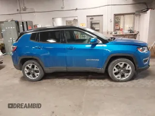 2018 Jeep Compass Limited z VIN 3C4NJCCB2JT489622, wystawiony jako IAAI lot #41567571 z przebiegiem 67 884 mil mil oraz . Historia ofert i sprzedaży dostępna na DreamBid. Obrazek 12.
