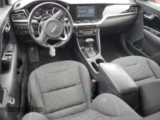 2022 Kia Niro LXS with VIN KNDCB3LC9N5539953, listed as a Copart auction lot 89042525 with 68,265 mi miles and Salvage Title. Bid and sale history available at carsss.com. Image 8.