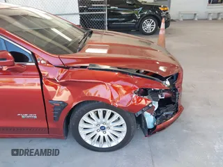 2014 Ford Fusion Titanium с VIN 3FA6P0SU3ER126548, выставлен на аукционе IAAI как лот 42634957 с пробегом 111 580 миль миль и . История ставок и продаж доступна на DreamBid. Изображение 6.