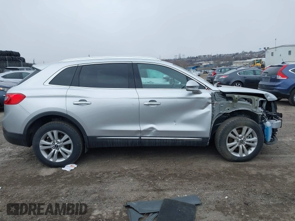 2017 Lincoln MKX Premiere z VIN 2LMPJ8JR0HBL50732, wystawiony jako IAAI lot #41564284 z przebiegiem 48 223 mil mil oraz . Historia ofert i sprzedaży dostępna na DreamBid. Obrazek 13.