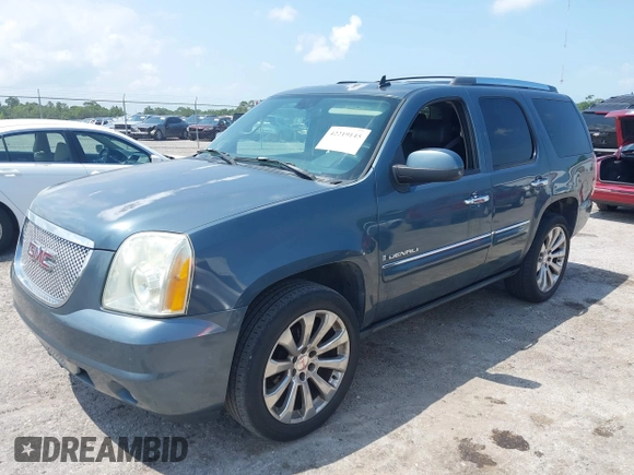 2007 GMC Yukon Denali z VIN 1GKFK63817J261736, wystawiony jako IAAI lot #42219145 z przebiegiem 214 260 mil mil oraz . Historia ofert i sprzedaży dostępna na DreamBid. Obrazek 2.