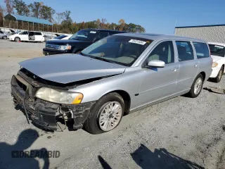 2005 Volvo V70 with VIN YV1SW640252468094, listed as a Copart auction lot 78431504 with 197,354 mi miles and Salvage Title. Bid and sale history available at carsss.com. Image 1.